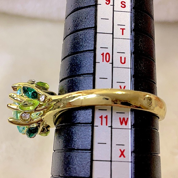 Fairycore Glass Cocktail Ring - Picture 5 of 5